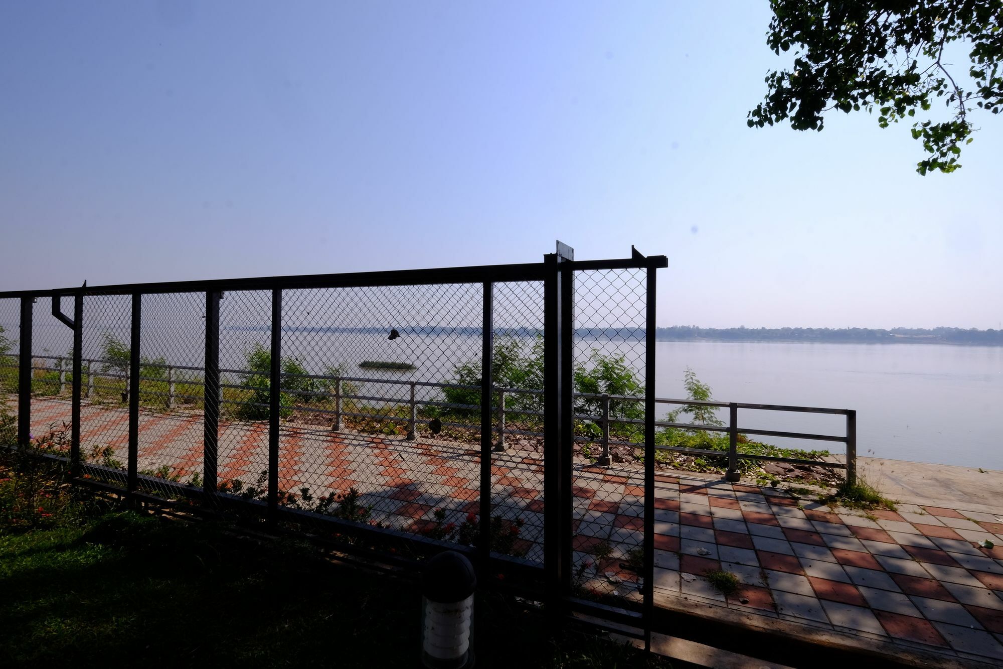 Bo Tree Cottage On The River Mukdahan Exterior photo
