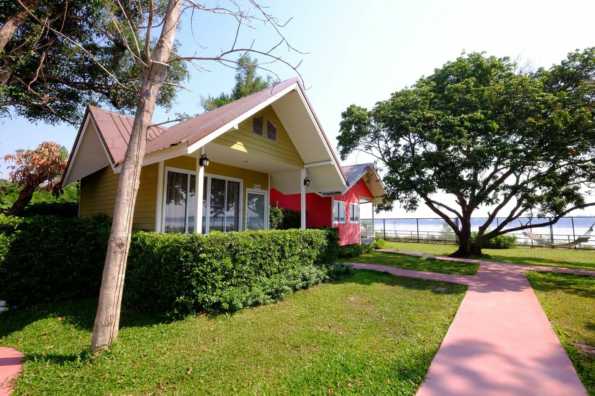 Bo Tree Cottage On The River Mukdahan Exterior photo